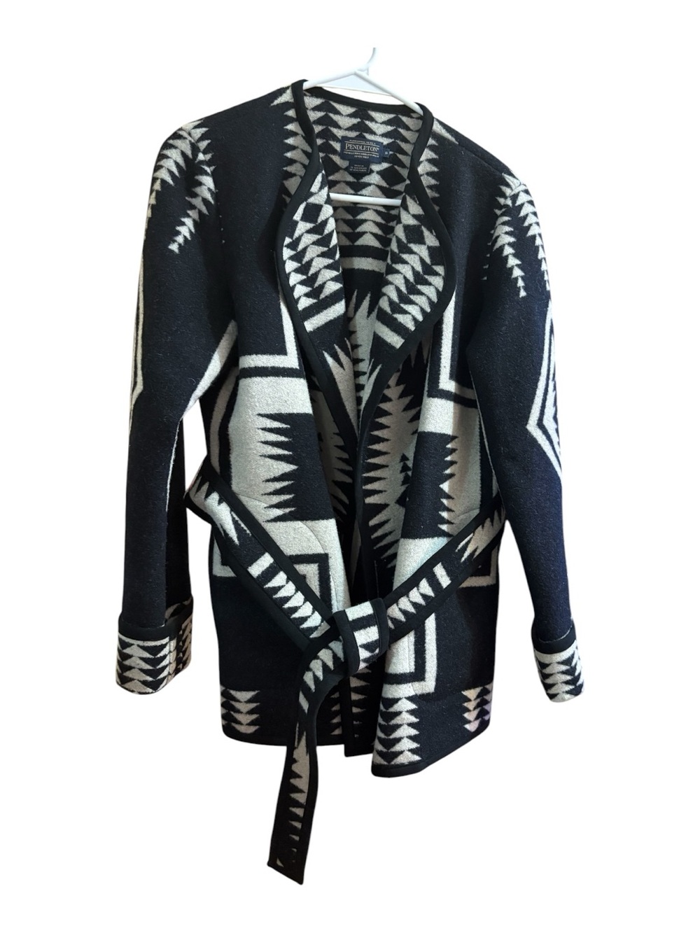 PENDLETON Neskowin Wool Wrap Black & Ivory Geometric Shawl-Collar Belted Jacket - Picture 6 of 7